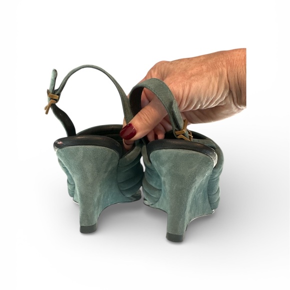 Tory Burch Puffy Suede Thong Wedge Sandals 6 - Picture 8 of 10